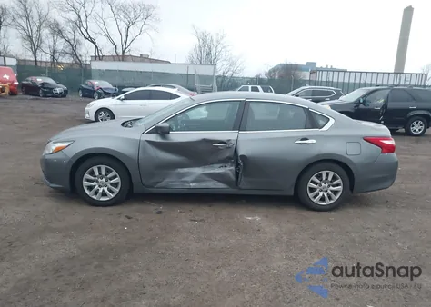 2016 Nissan Altima 2.5/2.5 S/2.5 Sl/2.5 Sr/2.5 Sv из США, поврежденный, VIN 1N4AL3AP6GC226115